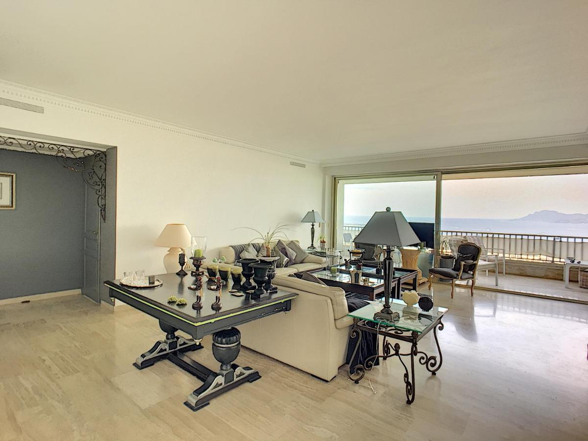 Superbe Vue Mer&piscine * Cannes