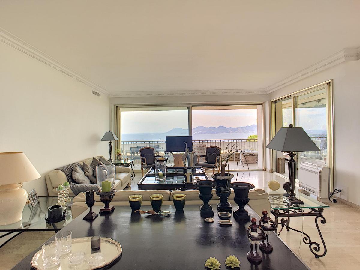Superbe Vue Mer&piscine Appartement *